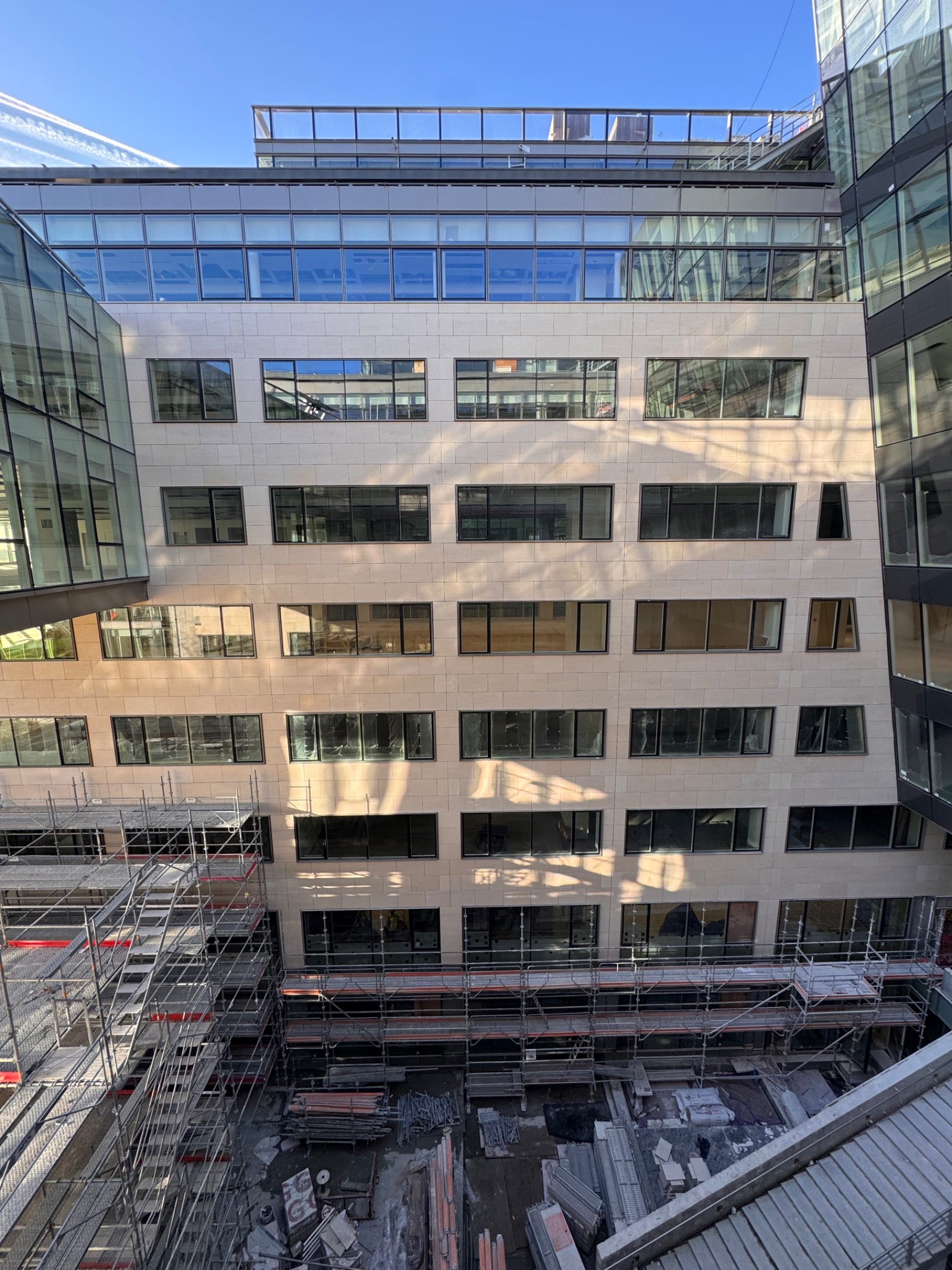 Revetement murale-pierre pose agrafée